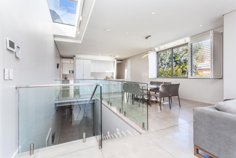 To Let 4 Bedroom Property for Rent in Camps Bay Western Cape